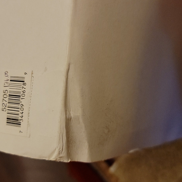 Department 56 Camden Park Fountain - Picture 13 of 14